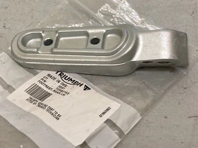 Genuine BARE Triumph Tiger Scrambler LEFT HAND Pillion Footpeg T2082412 READ DSC - Image 1 of 2