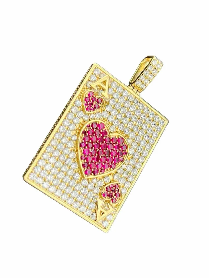 Colgante Tarjeta As de Corazones Rubí Simulado Corte Redondo 2 Ct Chapado en Oro Amarillo 14k Foto 1 de 4