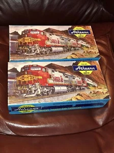 HO Athearn Super Power Southern Pacific Black Widow Diesel Locomotive 2 Car Set! - Picture 1 of 12
