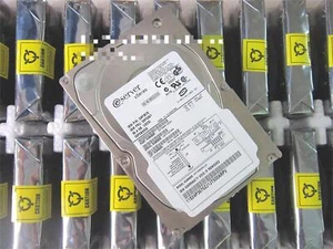 IBM 68-pin SCSI hard drive 36G/36.4GB ST336605LW 24P3676 36P5367 10K - Picture 1 of 1