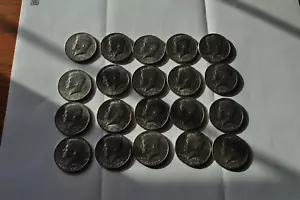 1 ROLL OF 20 1976 KENNEDY HALF DOLLARS, CLEAN-SHARP-BRIGHT P+D COINS, RETURNS OK - Picture 1 of 7