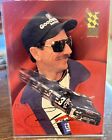 1995 NASCAR Press Pass VIP Red Hot Dale Earnhardt #9 Red-Foil Parallel Card