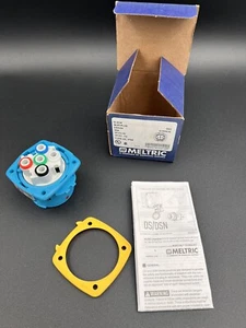 Enchufe de entrada Meltric 63-38165 DSN30 30A, 120VAC, 1hp, 1P+N+G - Imagen 1 de 9