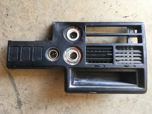 86-93 1988 MAZDA B2000 B2200 B2600 CENTER CLIMATE CONTROL DASH BEZEL - Picture 1 of 5
