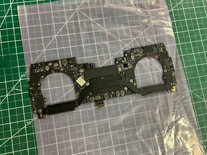 Apple MacBook Pro A1989 2018 2.3Ghz 8/512GB Logic Board 820-00850-A Read #MH782 - Afbeelding 1 van 3