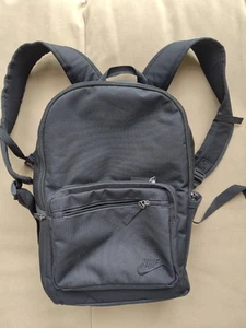 NIKE Rucksack Sportrucksack Schulrucksack Fitnesstasche Backpack - Schwarz 23l - Bild 1 von 5