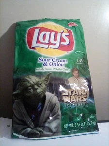 Lays Chipbeutel ~ 5,5 Oz Beutel ~ Star Wars II Angriff der Klonkrieger YODA KOSTENLOSER VERSAND - Bild 1 von 1