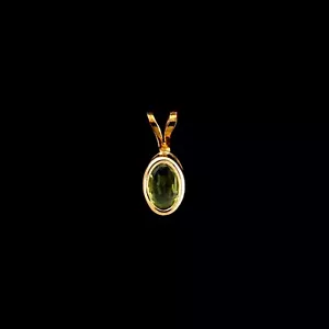 9ct Yellow Gold Oval Peridot Pendant (6mm x 4mm) - Optional Chain - Picture 1 of 6