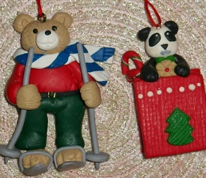 2 Stück Teddy & Pandabär Weihnachtsschmuck Polymer Clay - Bild 1 von 9