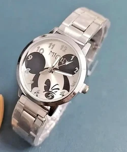 NEW! Walt Disney Mickey Mouse Wrist Watch with Gift Box - Picture 1 of 1