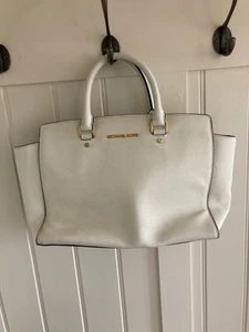 Michael Kors 'Saffiano' Handbag - White Leather - Detachable Strap & dust cover - Picture 1 of 8