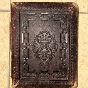 1800’s Antique Vintage Victorian Photo Album of Historic Family Photos & More - Picture 1 of 21