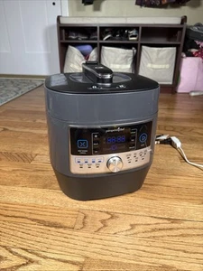 Pampered Chef 16-in-1 Quick Pressure Cooker Model 100011 - Picture 1 of 9