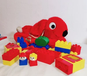 Vintage 1984 Duplo Lego rabbit case and 25 Original Duplo Lego Block Set - Picture 1 of 11