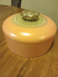 Vintage Avon Unforgettable Beauty Dusting Powder CONTAINER Coral & Gold Tone - Picture 1 of 3