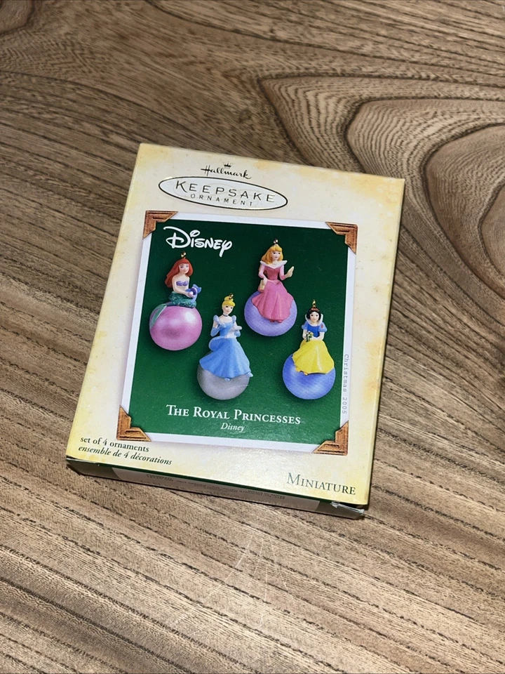 Hallmark Keepsake’s Miniature Ornaments DISNEY THE ROYAL PRINCESSES 👸 2005 - Image 1 of 1