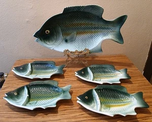 Set 5 Unmarked Mid Century Sushi Fish Shaped Plates - Picture 1 of 11
