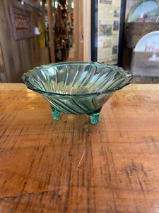 Vintage Jeannette Ultramarine Swirl Blue-Green Glass 3-Footed Open Candy Dish - Picture 1 of 5