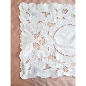 Set Of 2 Vintage White Cutwork Lace Embroidered Tablecloth Runner Linen Madeira - Picture 1 of 15