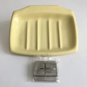Jabonera de cerámica de porcelana amarilla azafrán de colección baño montaje en pared MCM clip - Imagen 1 de 3