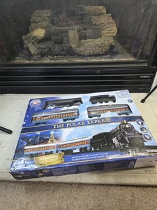 Lionel der Polarexpress batteriebetriebenes 28-teiliges Zugset funktioniert komplett  - Bild 1 von 18
