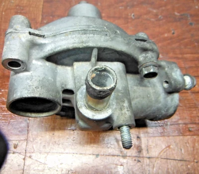 2003 Honda VTX1800R Retro ENGINE WATER COOLANT PUMP  VTX 1800 - Image 1 of 4