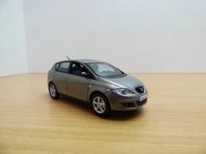 SEAT TOLEDO III gris sombre 1/43 - Picture 1 of 5