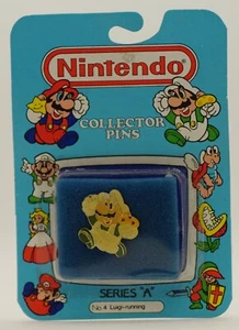 1989 Nintendo Collectors Pins Series A No 4 Luigi Running NIP Sealed Old Stock - Picture 1 of 2
