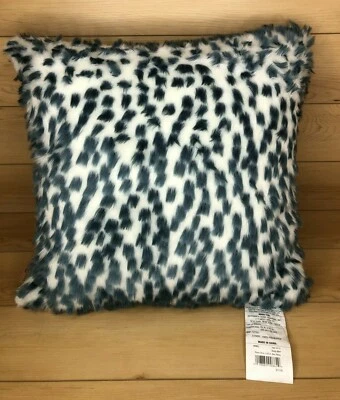 KOOLABURRA на UGG искусственного меха 20 «X 20» серый и белый декоративная подушка пыльный синий - Изображение 1 из 4