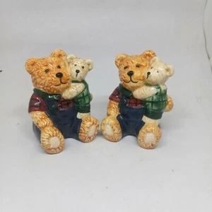 Vintage GKAO Ceramic Sitting Teddy Bears Salt & Pepper Shakers-Hugging-Baby Bear - Picture 1 of 8
