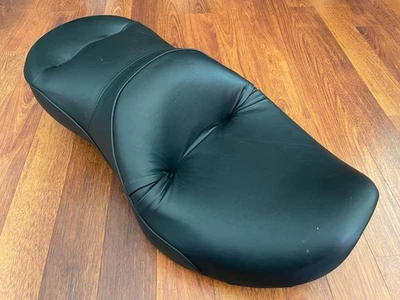 Harley Davidson 1996-2003 Dyna OEM Black Smooth Touring Seat Foto 1 de 4