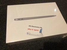 Apple MacBook Air 13.3" (256GB SSD, Intel Core i5 8th Gen., 3.60 GHz, 8GB)...