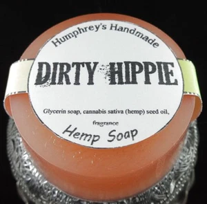 SCHMUTZIGE HIPPIE Hanfölseife, reinigungsmittelfrei, Patchouli Glycerin Bar Puck Hippie - Bild 1 von 5