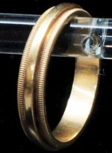 14k Yellow Gold Milgrain Wedding Band Ring  - Picture 1 of 1