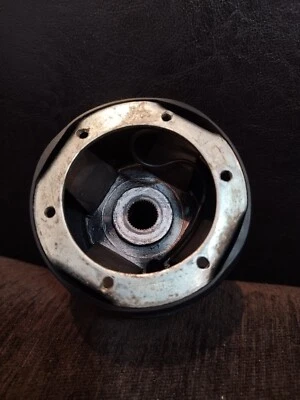 Adaptador de buje Momo K5702 vintage para Mazda MX-5 miata, 121.323 - Buen estado Foto 1 de 4