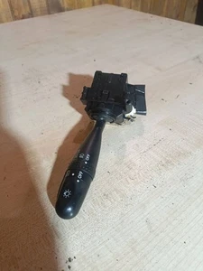 Toyota Corolla Verso E121 2003 indicatore di direzione stelo 1736481 VGA14085 - Foto 1 di 4