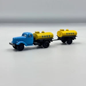 GAZ-51 Soviet Beer Truck with Trailer “PIVO” Yellow Barrels scale 1:87 (H0) - Picture 1 of 7