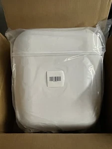Nueva mochila Airpack *limitada* blanca de BRAVEST STUDIOS - Imagen 1 de 5