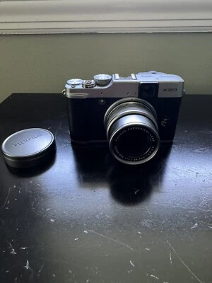 Fujifilm X Series X20 12.0MP Digital Camera - Black Silver - Image 1 of 2