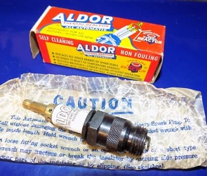 Vintage ALDOR Thermo-Reactor 18mm-45 Spark Plug w/Orig. Box - Picture 1 of 4