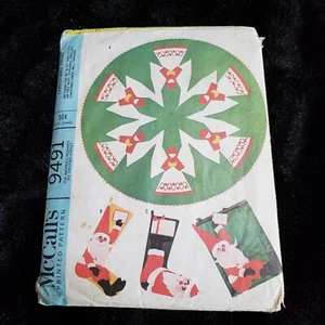 Vintage Mccalls 9491 Christmas Tree Skirt Tablecloth Stocking Wallhanging - Picture 1 of 7