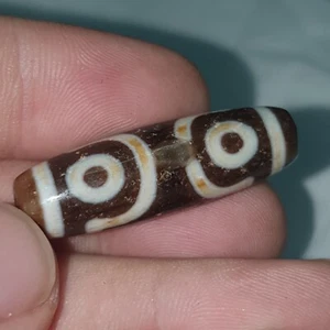 Antigua Rara Belleza Patrones Únicos Antiguo Himalaya Indo Tibetano 3 Ojos Ágata Cuenta - Imagen 1 de 12