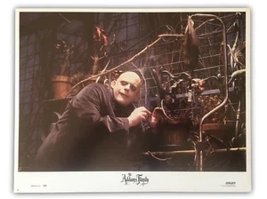 "The Addams Family" Original 11x14 Authentic Lobby Card 1991 Onkel Fester Foto - Bild 1 von 2