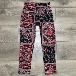 K-Deer High Rise Capri Yoga Leggings Paisley Red Black Size Small - Picture 1 of 10