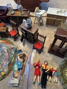 Konvolut - Diverse Miniatur Puppenhaus Möbel - Bild 1 von 17