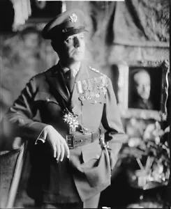 General Douglas MacArthur Photograph - Vintage Photo from 1905 - Picture 1 of 1