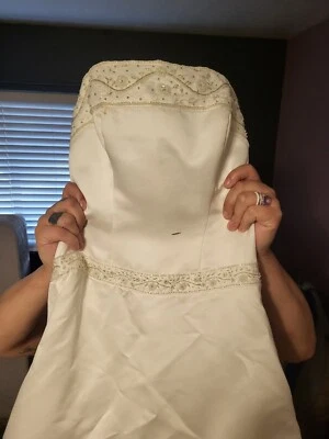 Casablanca Bridal Wedding Dress Size 4 Ivory Satin Strapless With Train - Image 1 of 4