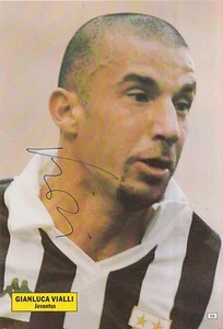 GIANLUCA VIALLI HAND SIGNED JUVENTUS MAGAZINE PHOTO. - Picture 1 of 1
