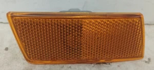 2006-2010 CHRYSLER SEDAN RIGHT SIGNAL LIGHT OEM A00158622E - Picture 1 of 4