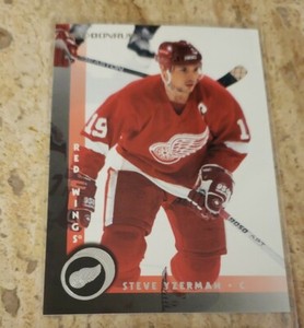 1997 Donruss Nhl Steve Yzerman